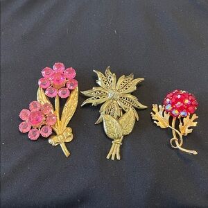 Vintage Elegant Gold and Pink Floral Brooch Set of 3